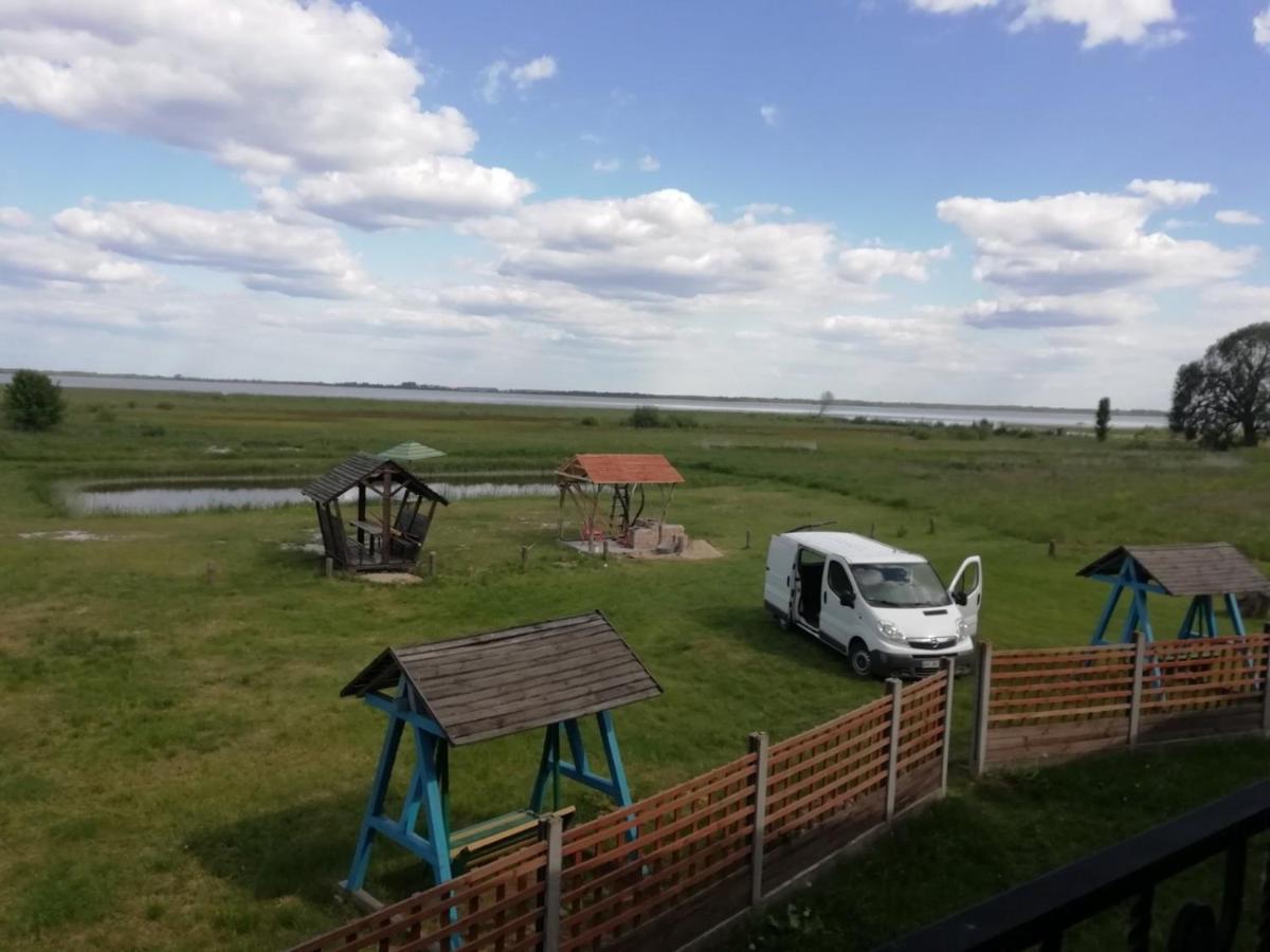 Білий Лебідь Pulemets エクステリア 写真